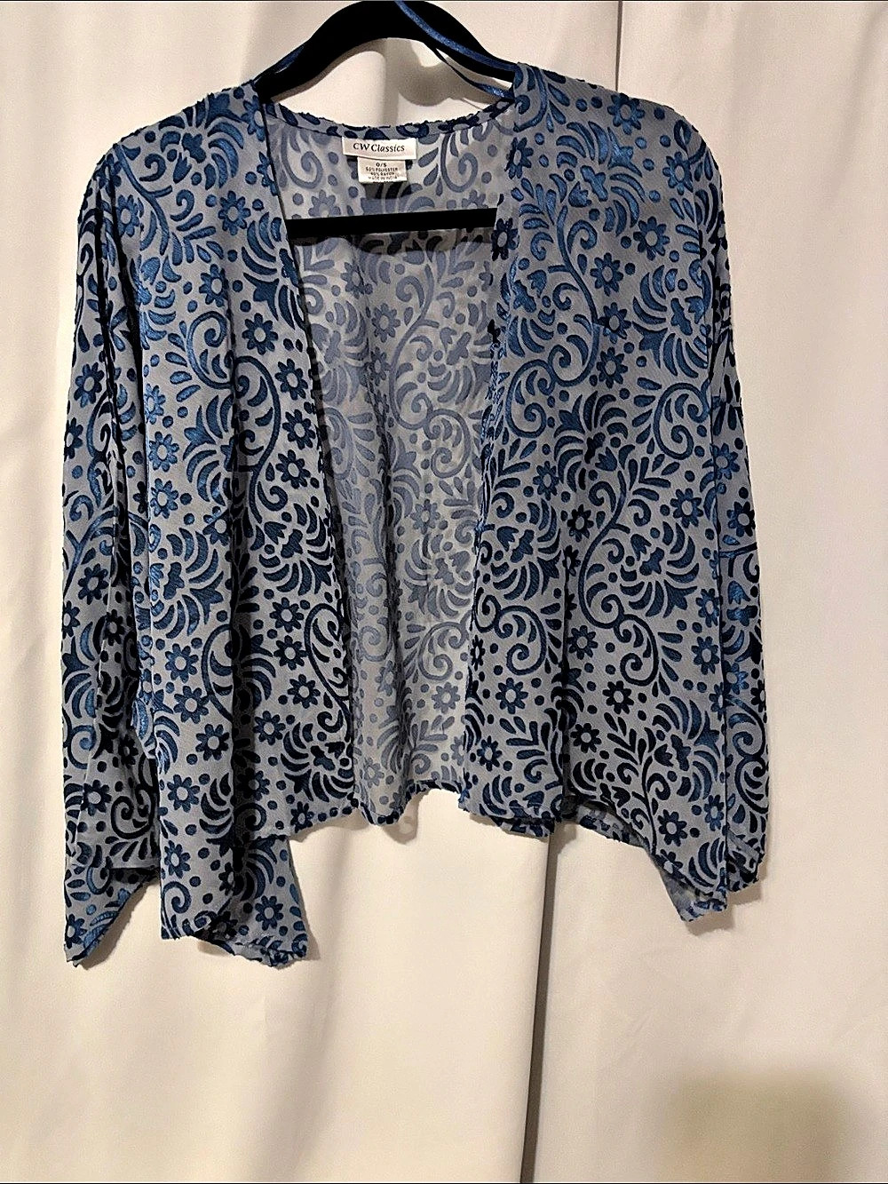 CW Classics Blue Floral Kimono Cape Like New